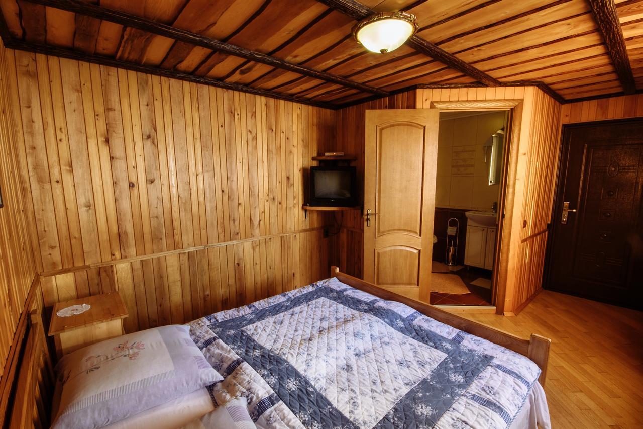 Korona Karpat Hotel Lazeshchyna Buitenkant foto